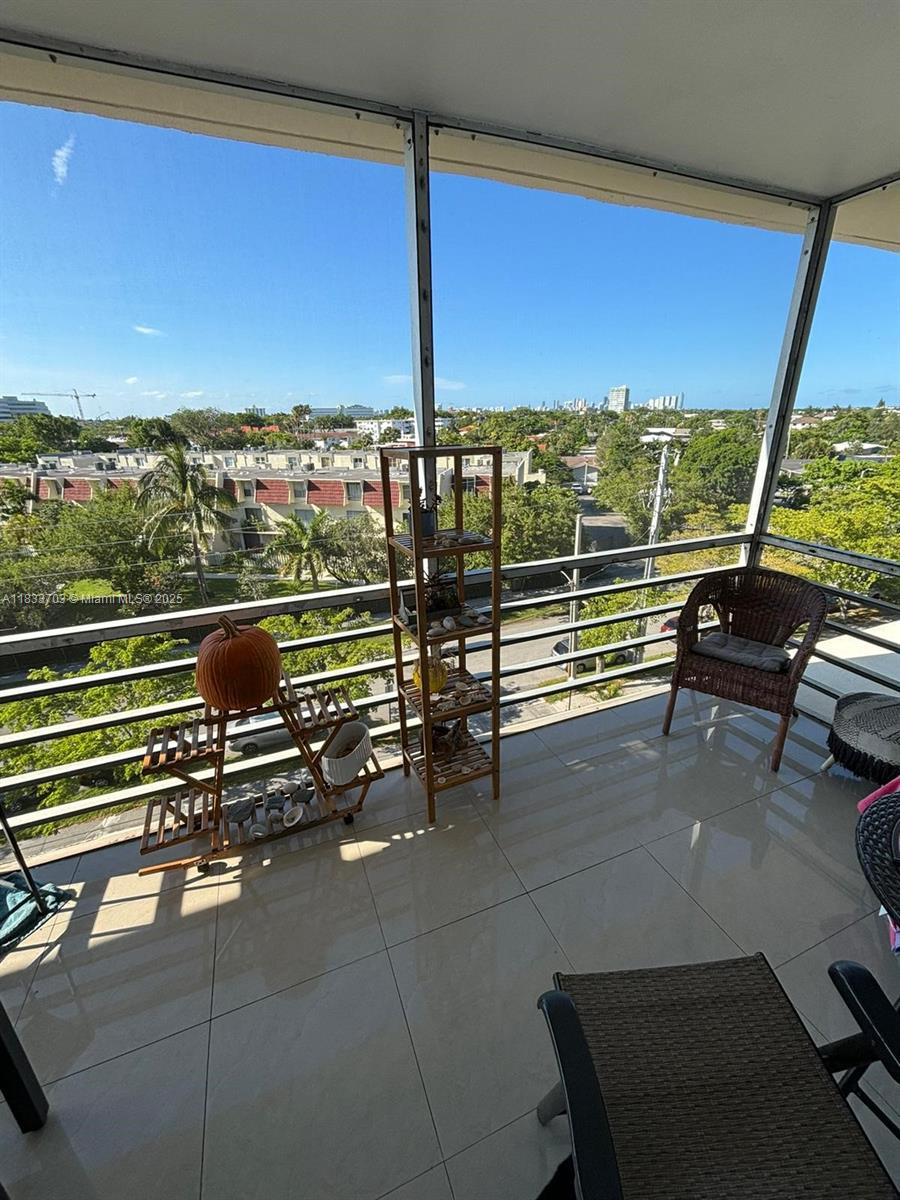 Bahia Vista Condo