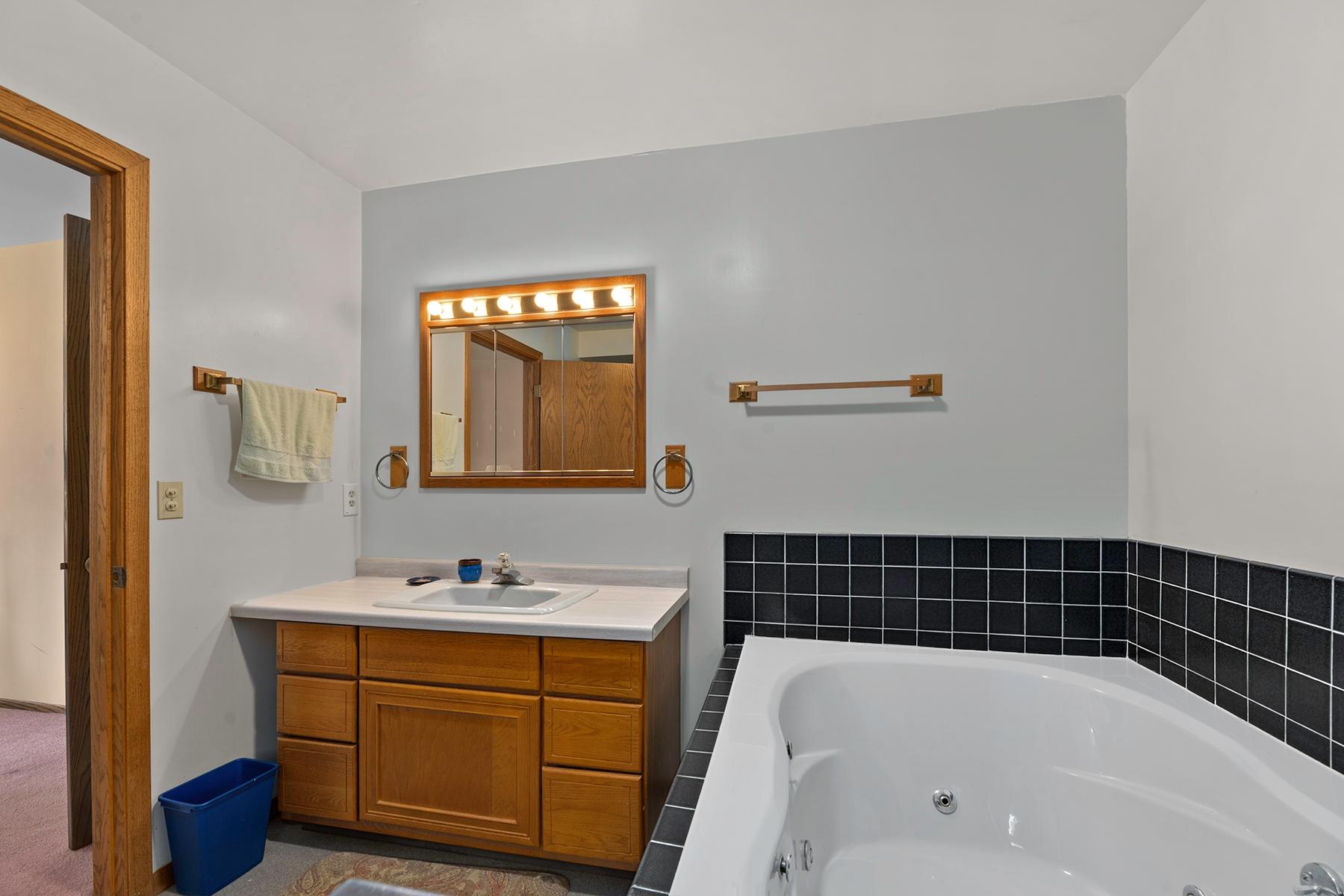 Squash Lake Property 7010 Long Lake Rd Photo 12