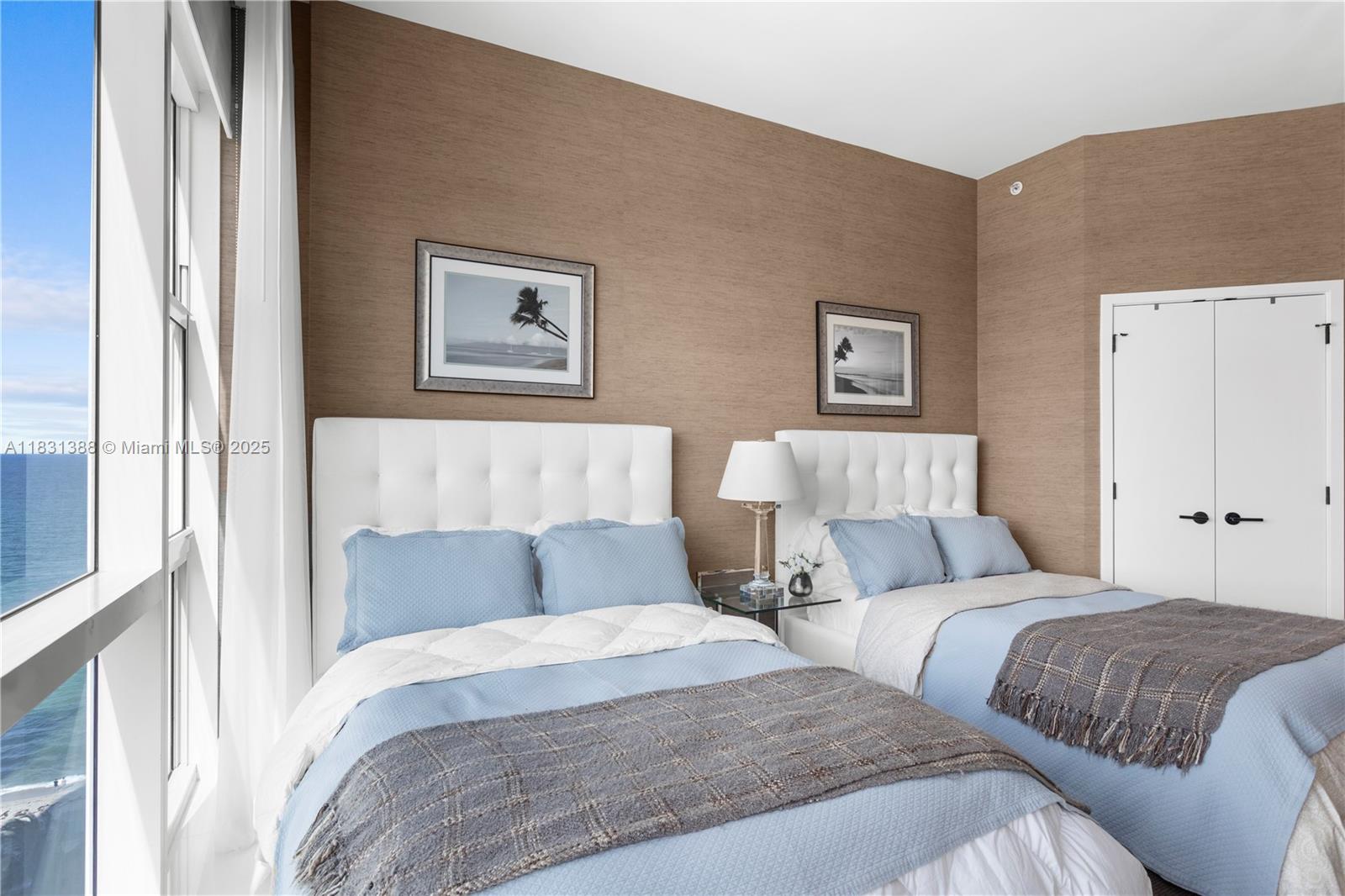 6801 Collins Ave #PH05, Miami Beach FL 33141