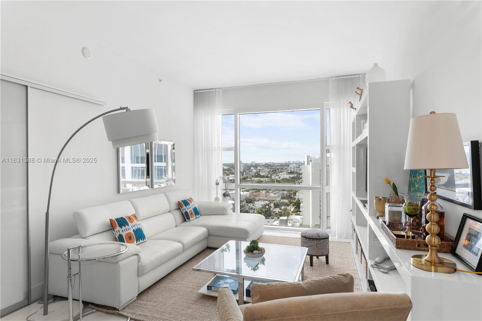 6801 Collins Ave #PH05, Miami Beach FL 33141