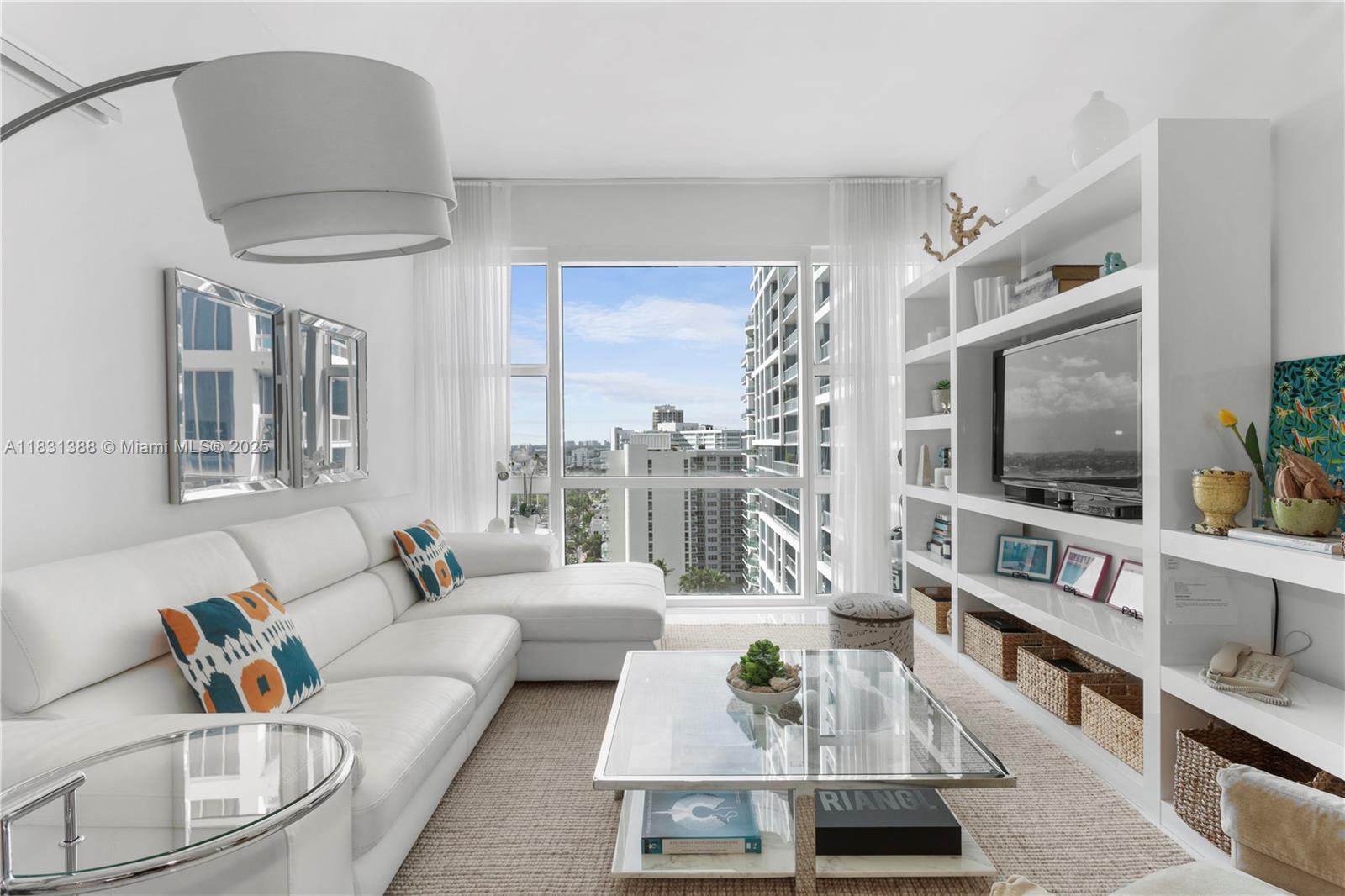 6801 Collins Ave #PH05, Miami Beach FL 33141