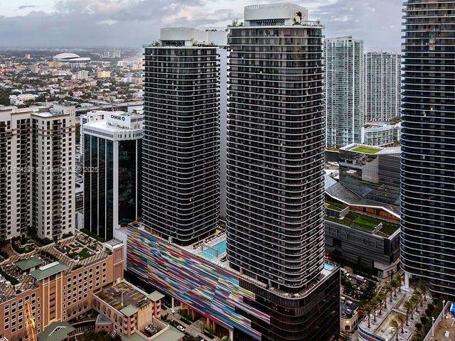 Brickell Heights West Con