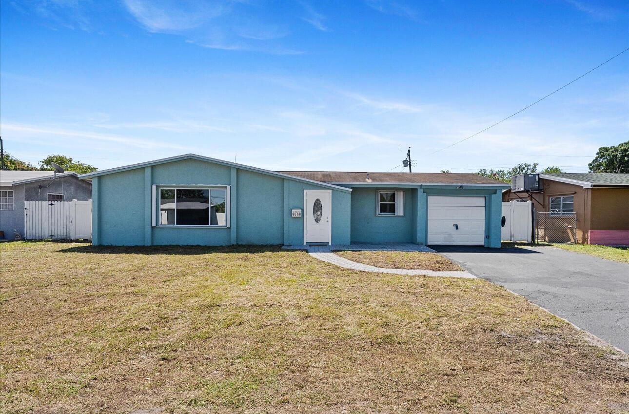 6560 Hayes Street Hollywood FL 33024 | R11104869