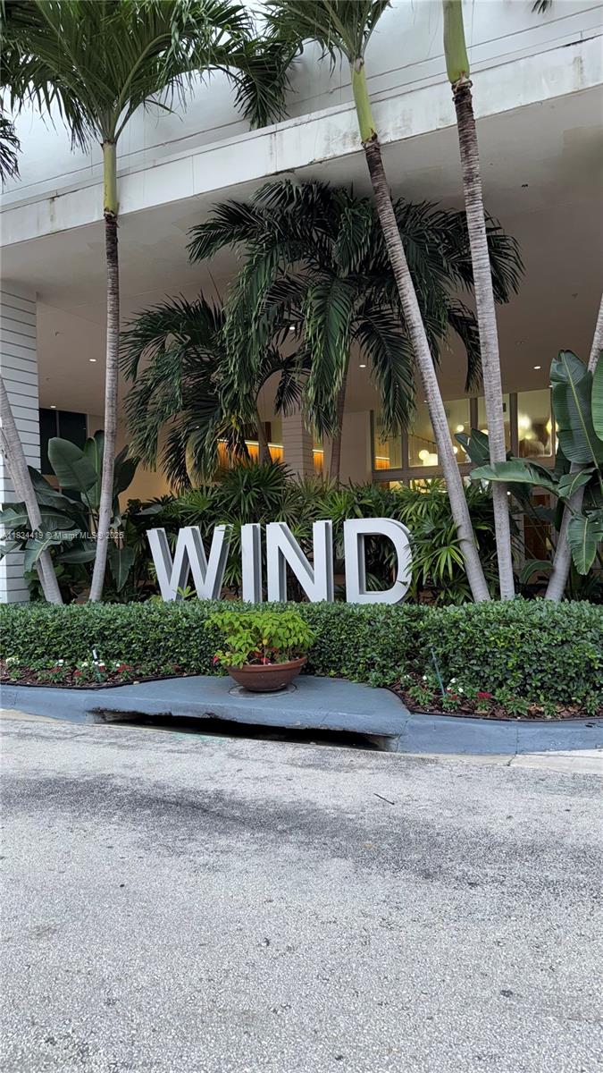 350 S Miami Ave #303, Miami FL 33130