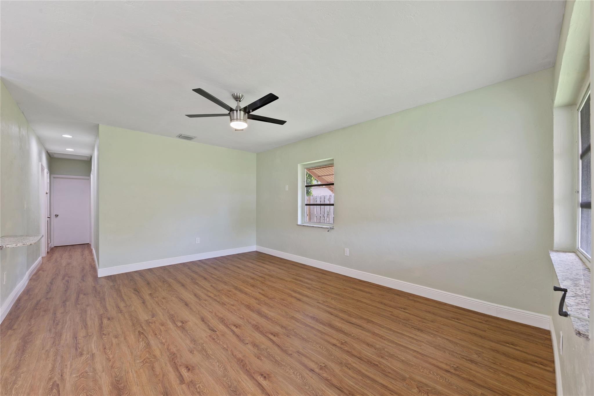 Homes for sale in North Miami Beach, FL | 2071 Ne 180Th St, North Miami Beach, FL 33162 | MLS# F10513334