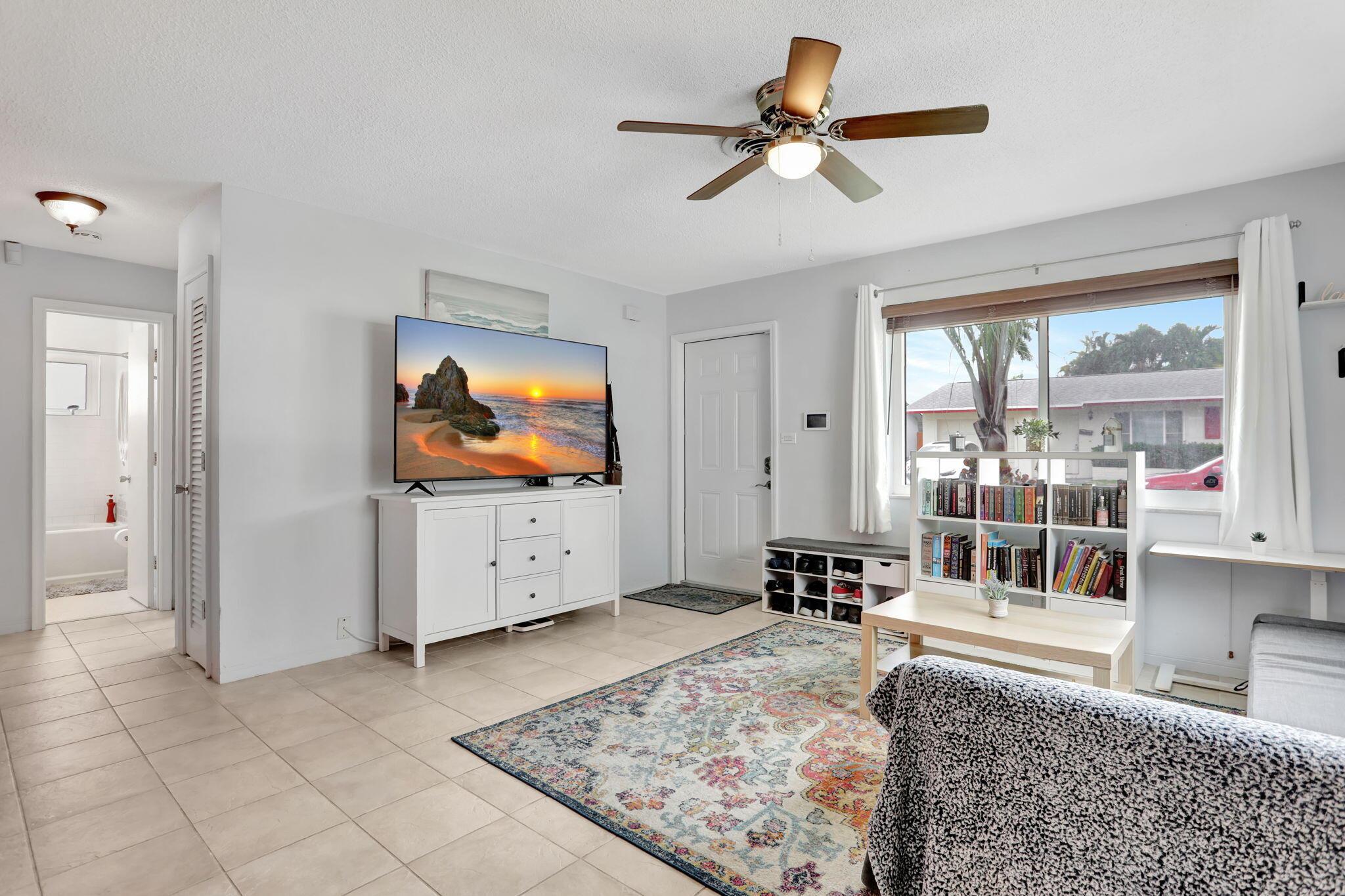 Homes for sale in Tamarac, FL | 4902 Nw 27 Way, Tamarac, FL 33309 | MLS# R11104882