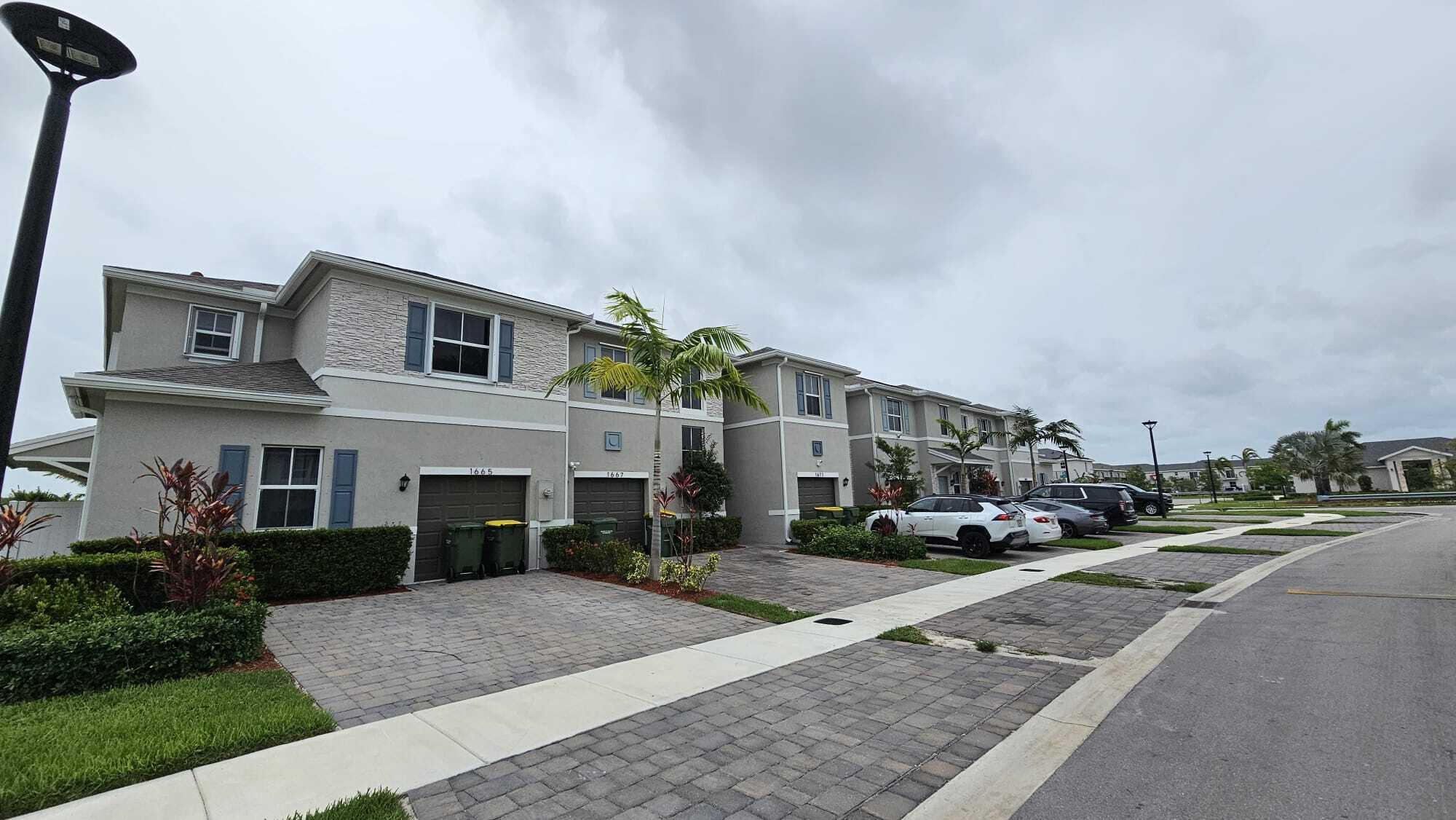 Homes for sale in Homestead, FL | 1677 Se 8Th Avenue, Homestead, FL 33034 | MLS# R11104885