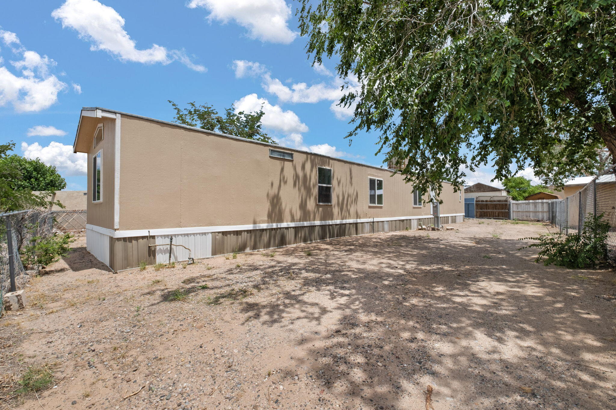 Homes for sale in Albuquerque, NM | 714 City View Dr Sw, Albuquerque, NM 87105 | MLS# 1087268