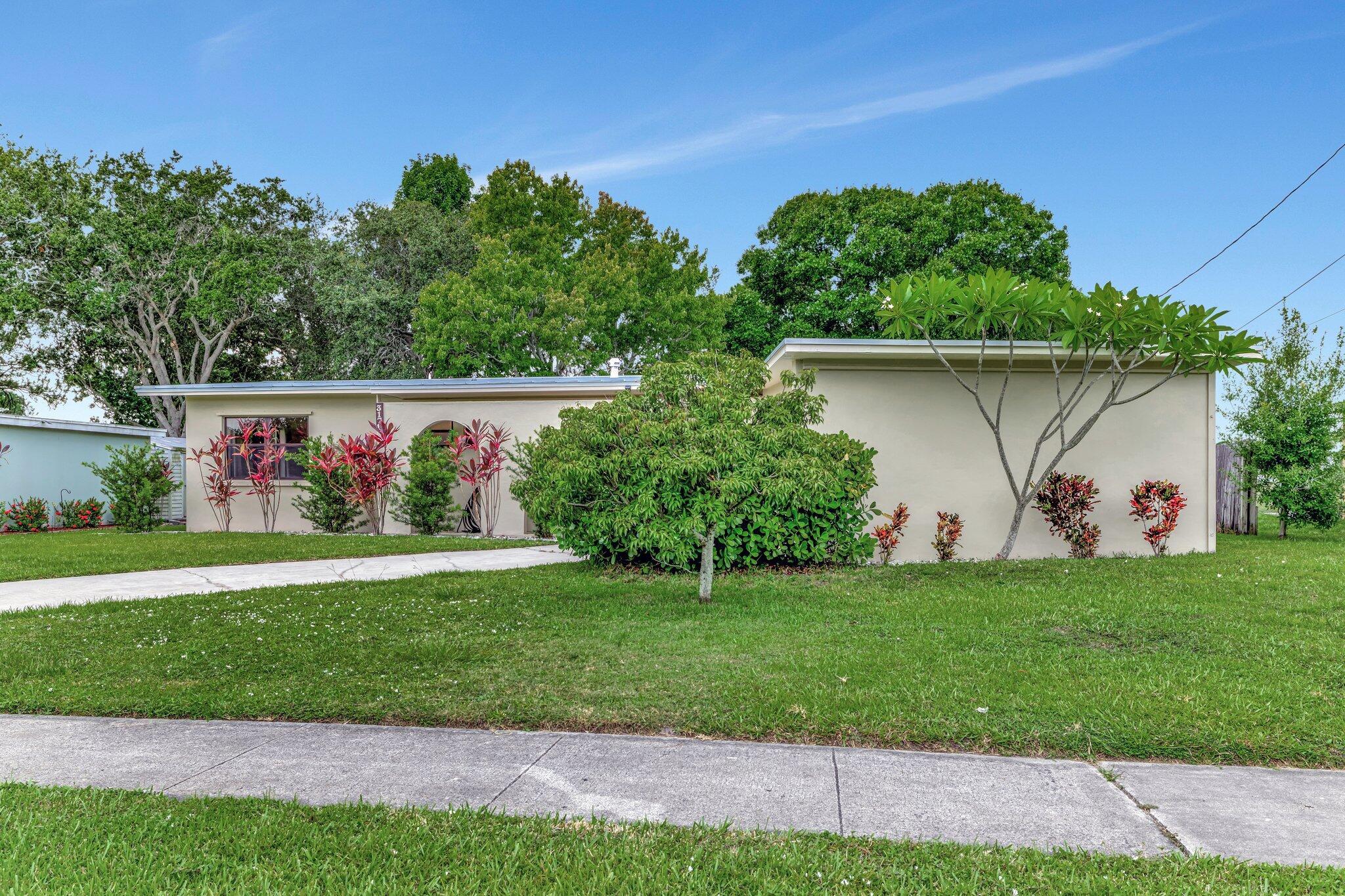 Homes for sale in Port St Lucie, FL | 3178 Se Monte Vista Street, Port St Lucie, FL 34952 | MLS# R11104897