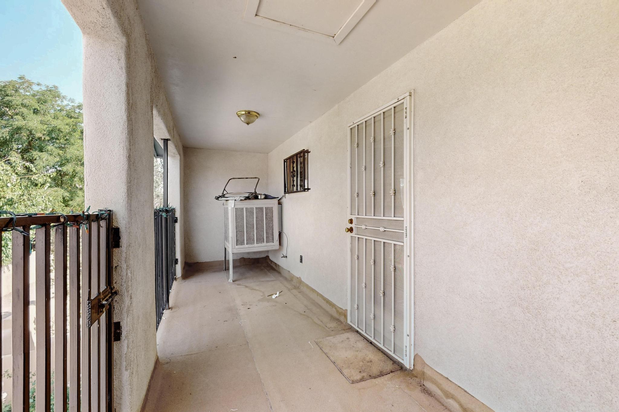 Homes for sale in Santa Fe, NM | 2374 Camino Meliton, Santa Fe, NM 87507 | MLS# 1087303