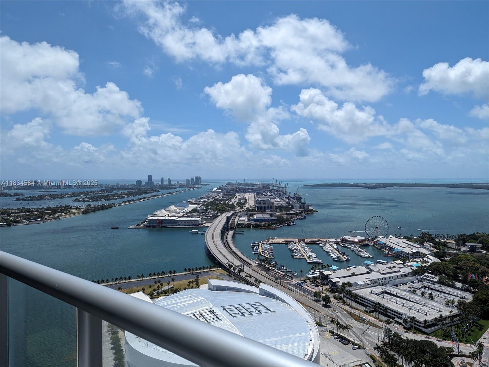 888 Biscayne Blvd #4702, Miami FL 33132