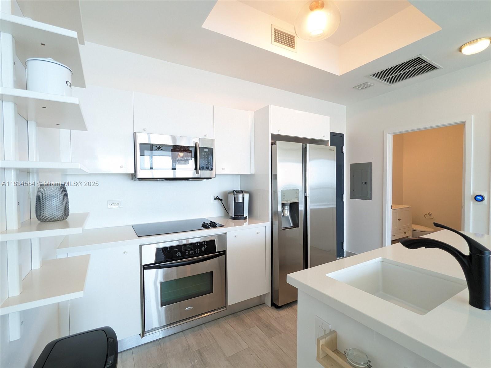 888 Biscayne Blvd #4702, Miami FL 33132
