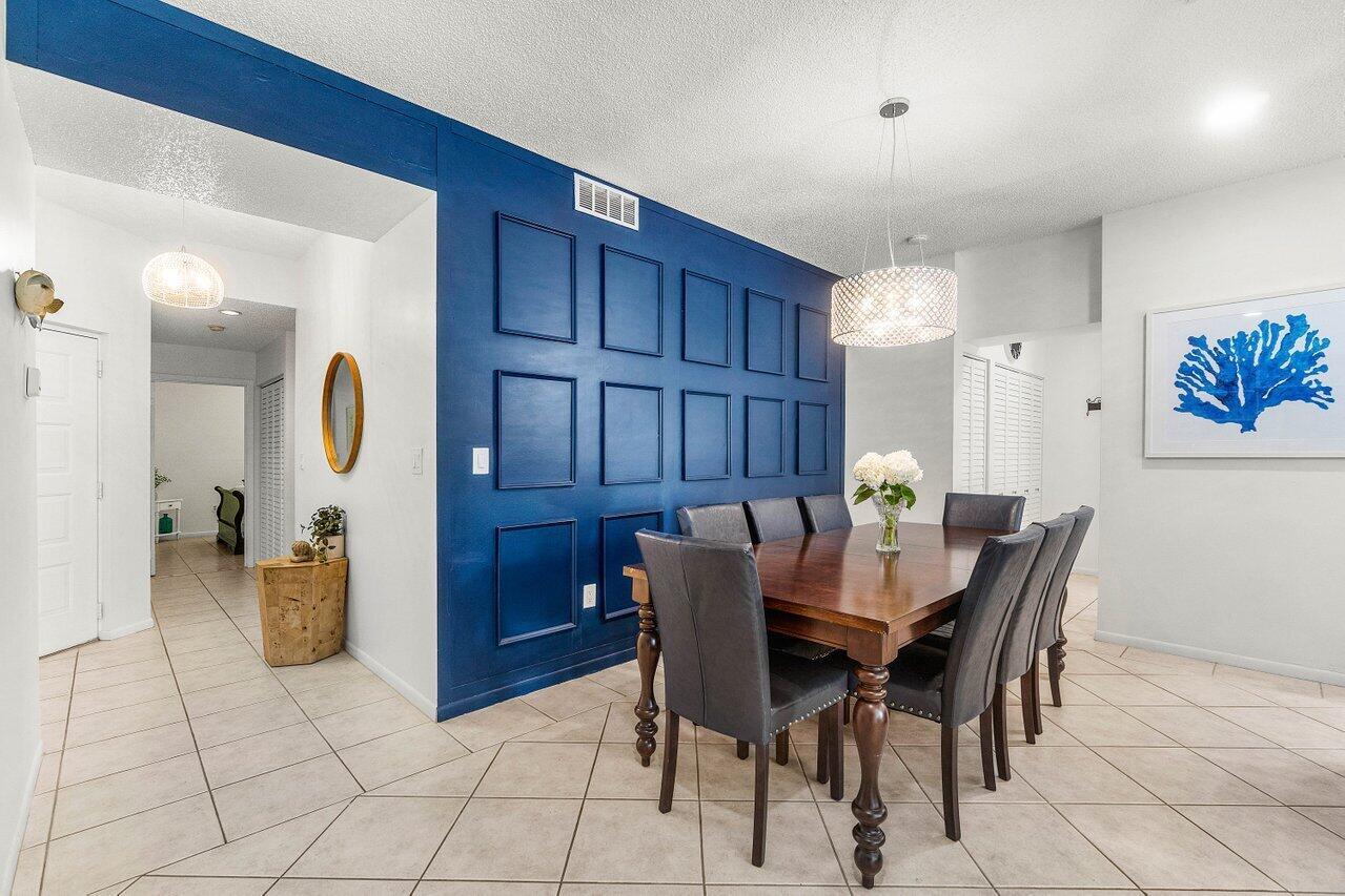 Homes for sale in Hypoluxo, FL | 103 Half Moon Circle #E2, Hypoluxo, FL 33462 | MLS# R11105138