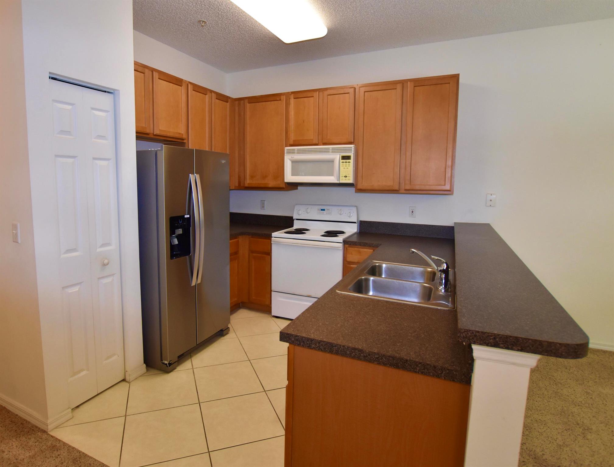 Homes for sale in Tequesta, FL | 106 Lighthouse Circle #J, Tequesta, FL 33469 | MLS# R11105142