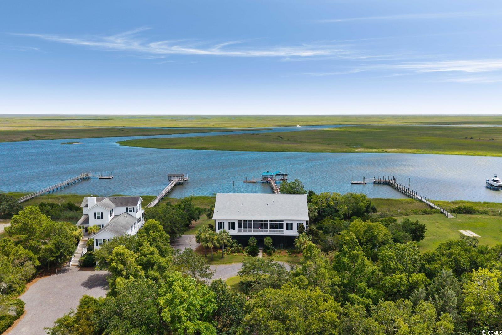 315 Lofton Ct. Mcclellanville, SC 29458