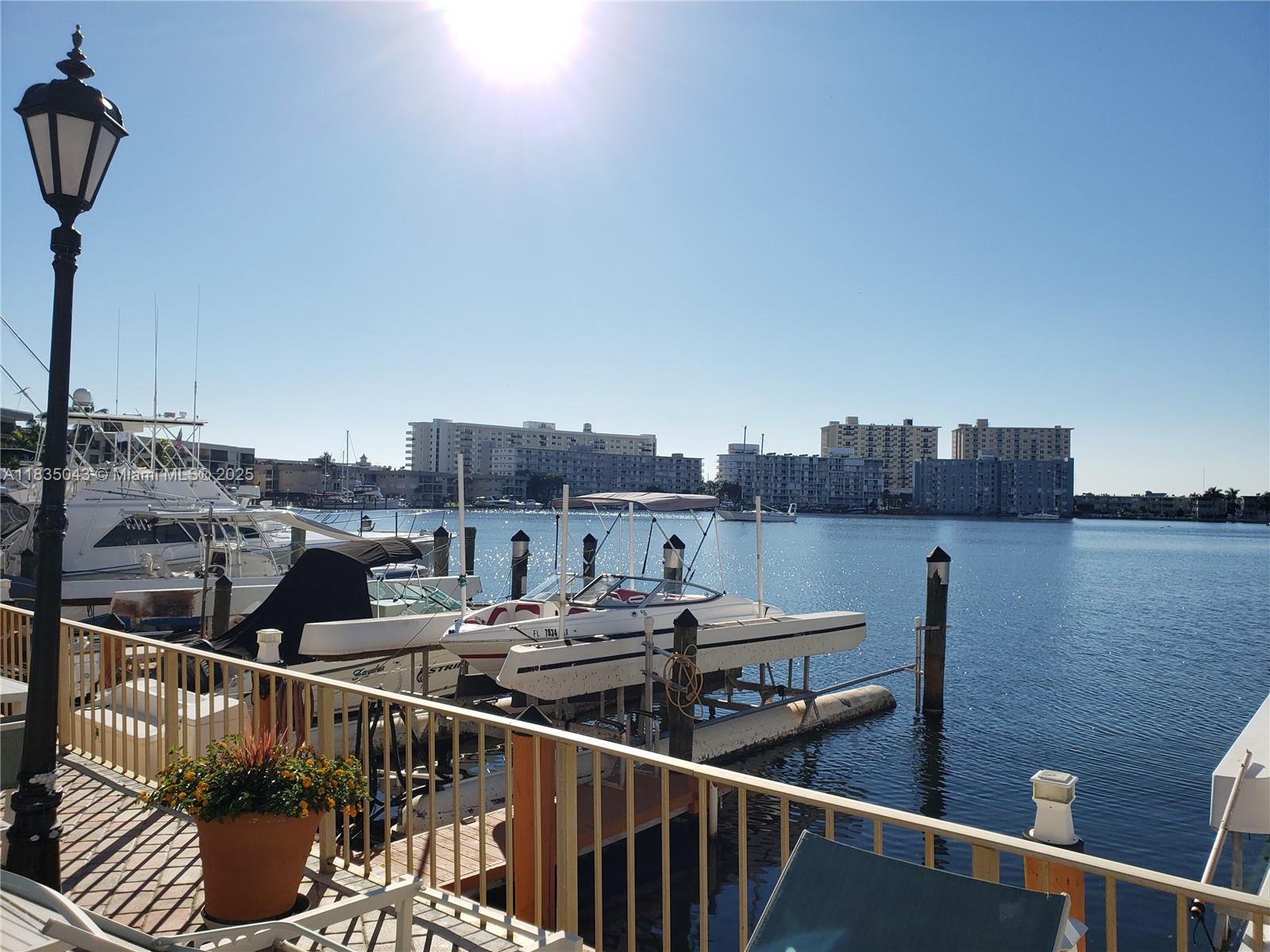 Lake Point Tower Condomin