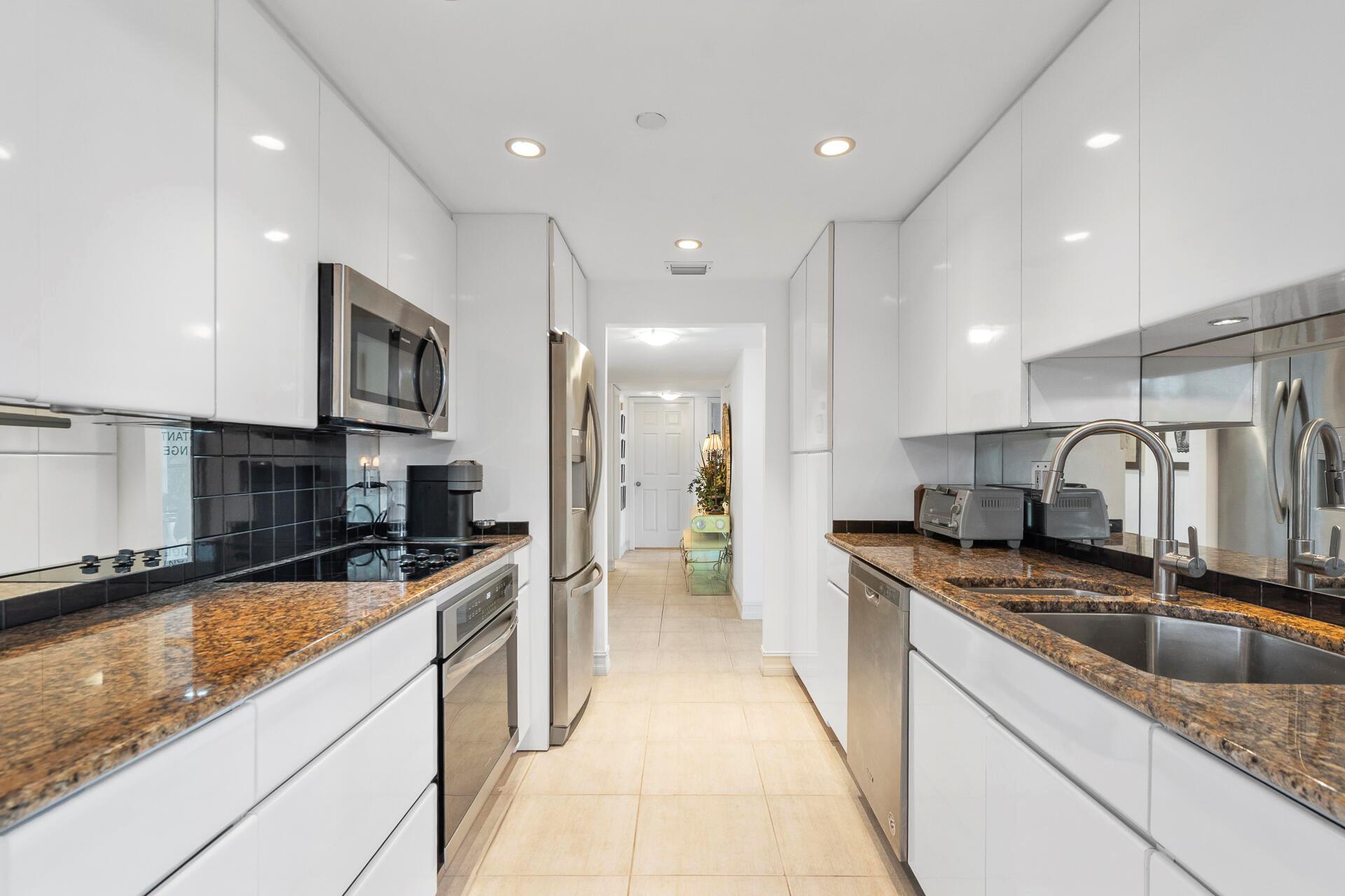 Condo for Sale in Boca Raton, FL