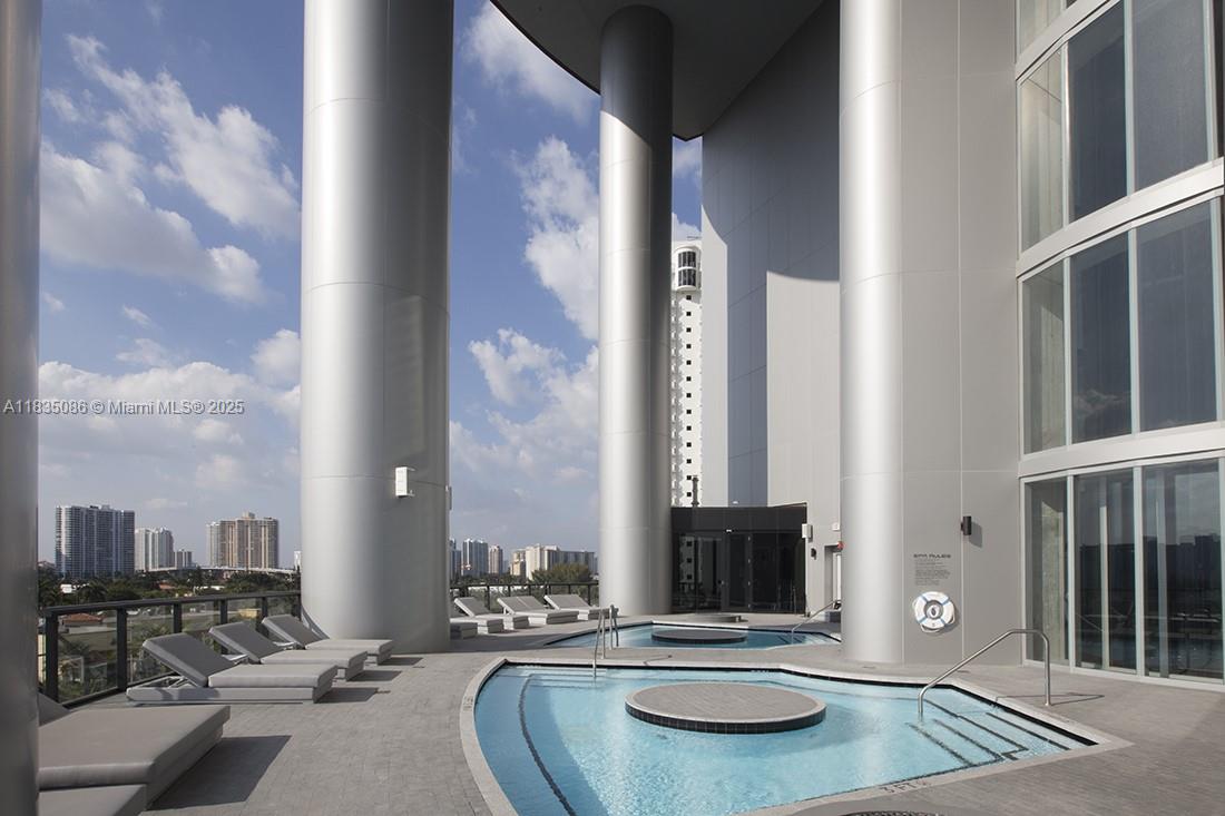 18555 Collins Ave #2801, Sunny Isles Beach FL 33160