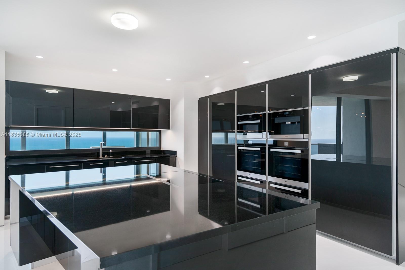 18555 Collins Ave #2801, Sunny Isles Beach FL 33160