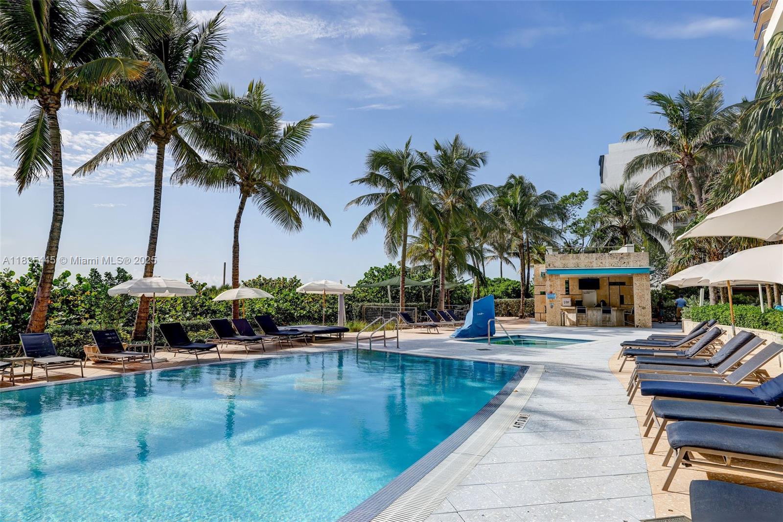 6801 Collins Ave #1415, Miami Beach FL 33141