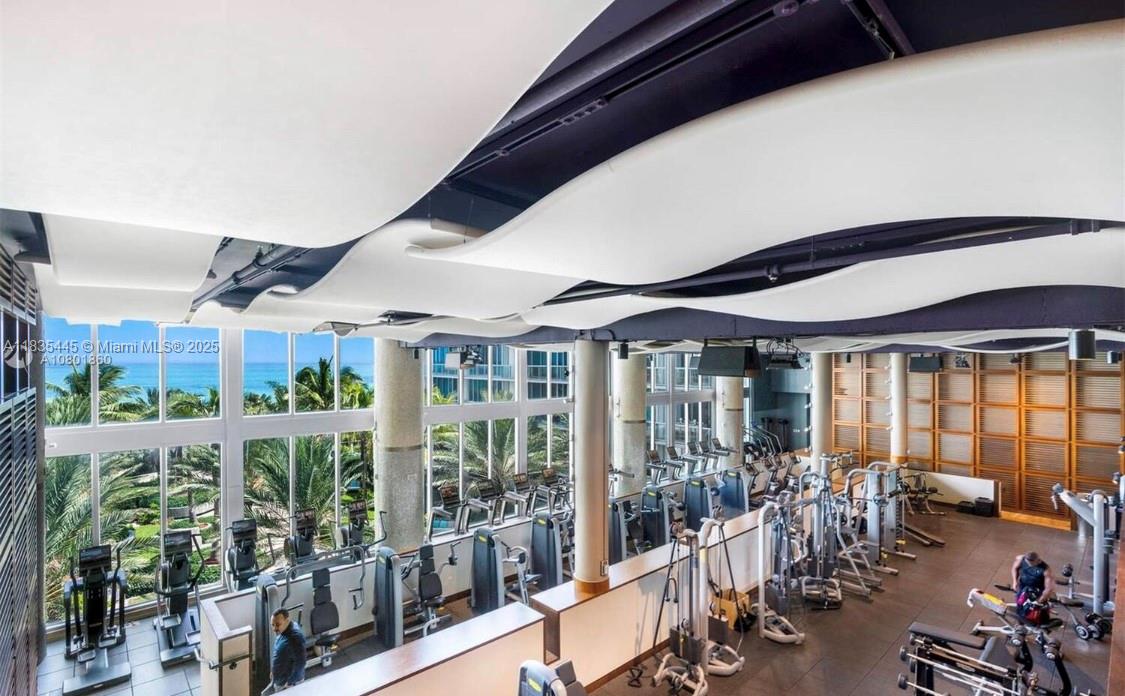 6801 Collins Ave #1415, Miami Beach FL 33141