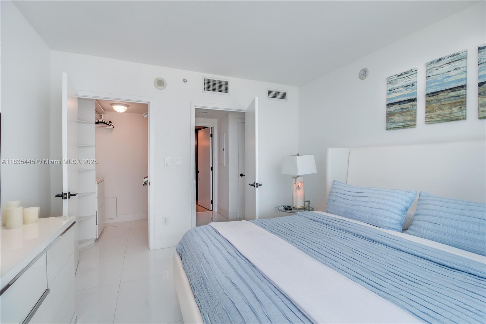 6801 Collins Ave #1415, Miami Beach FL 33141
