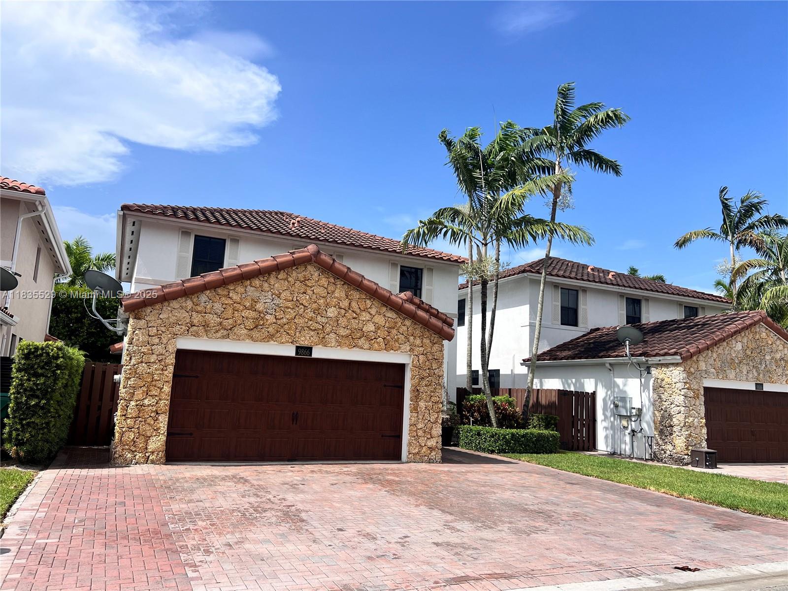 Fontainebleau West North