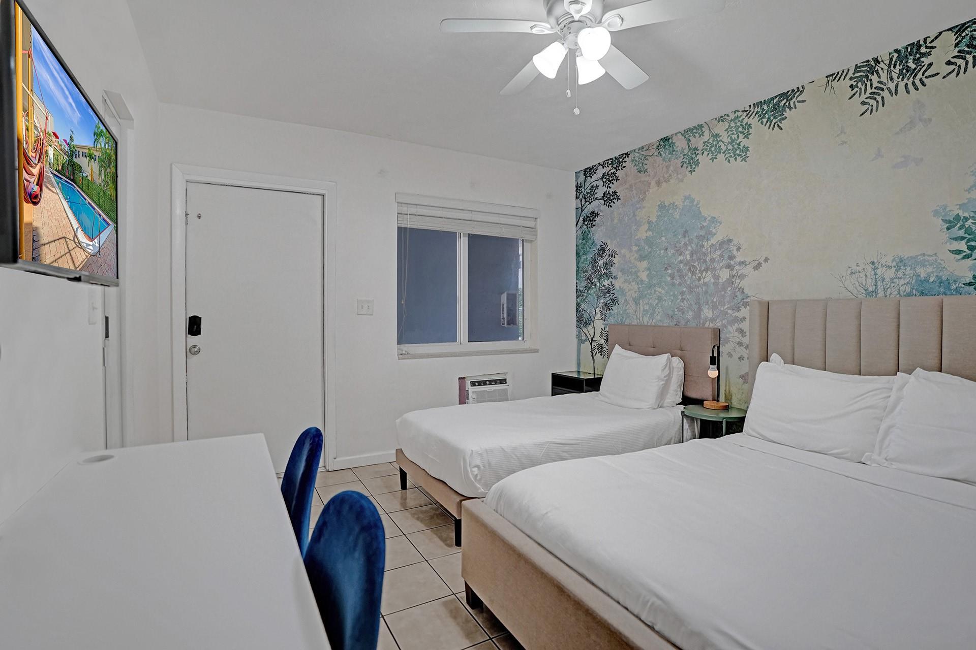 340 Desoto St Unit , Hollywood, Florida 33019