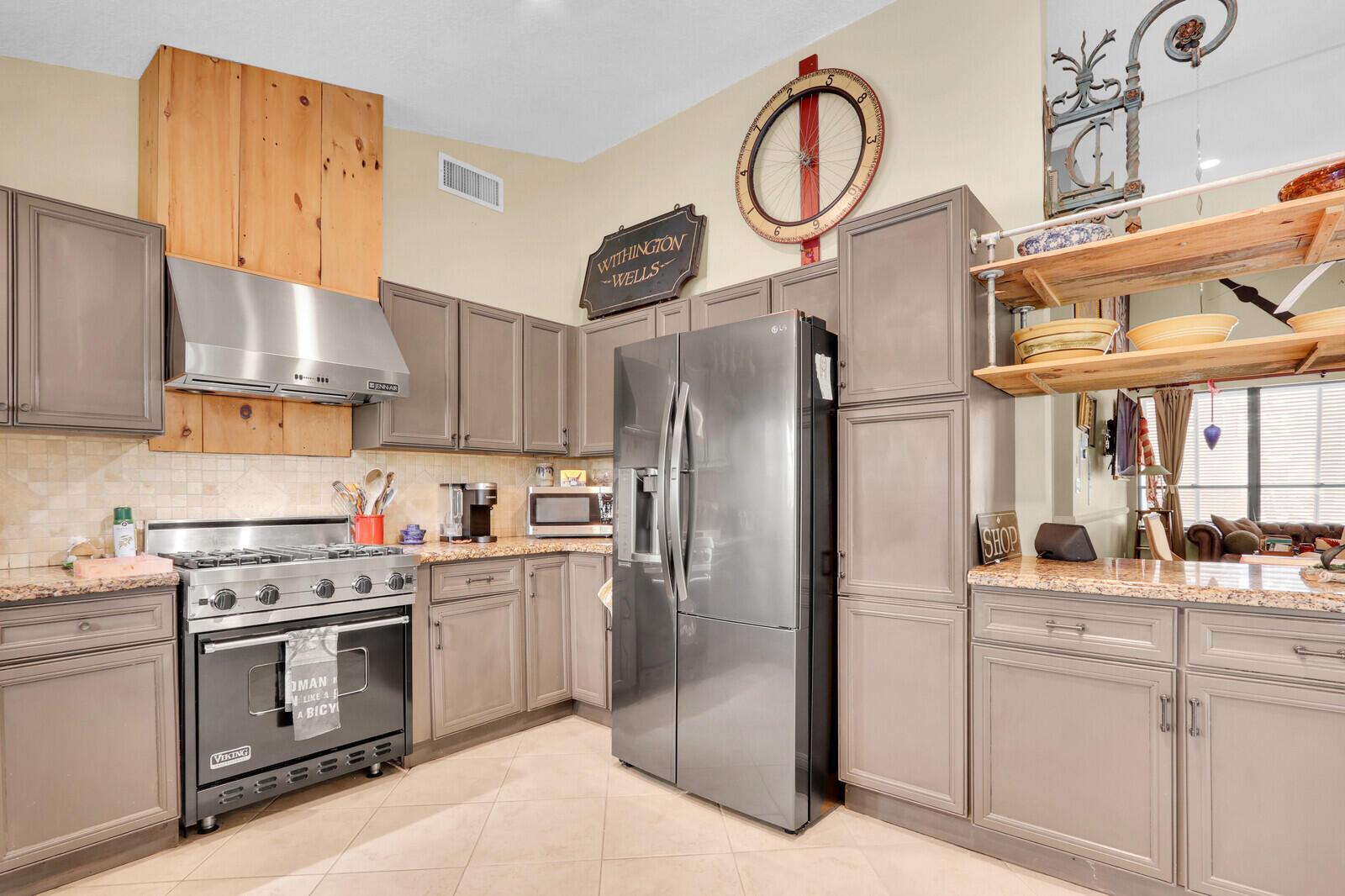 Photo 15 of home located at 3521 SW Bimini Circle N, Palm City FL