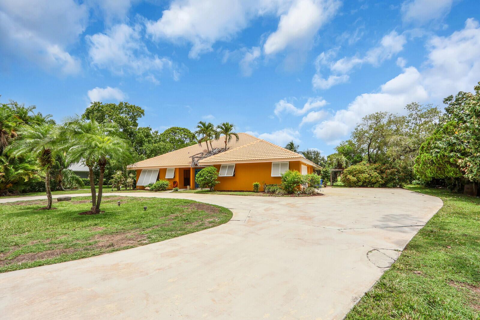 Photo 33 of home located at 3521 SW Bimini Circle N, Palm City FL