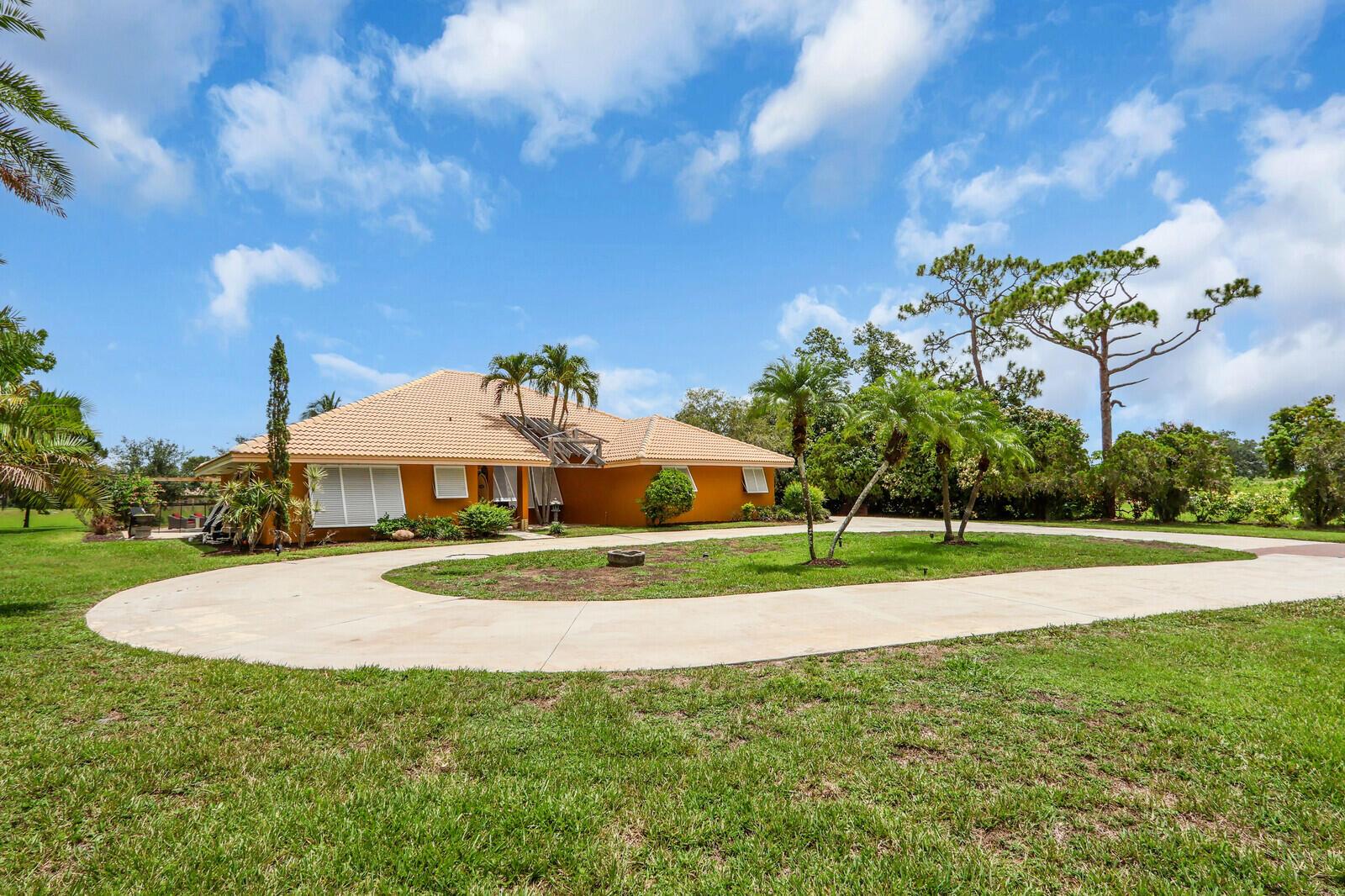 Photo 35 of home located at 3521 SW Bimini Circle N, Palm City FL