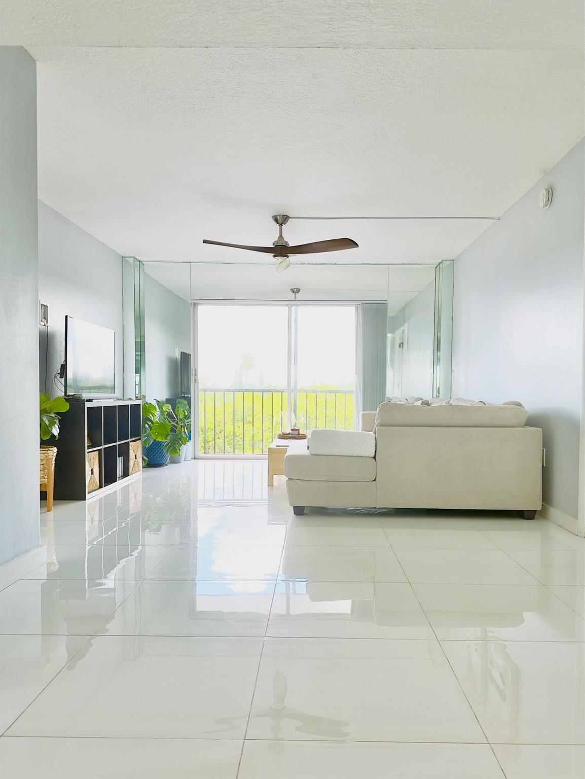 Manors Of Inverrary XII