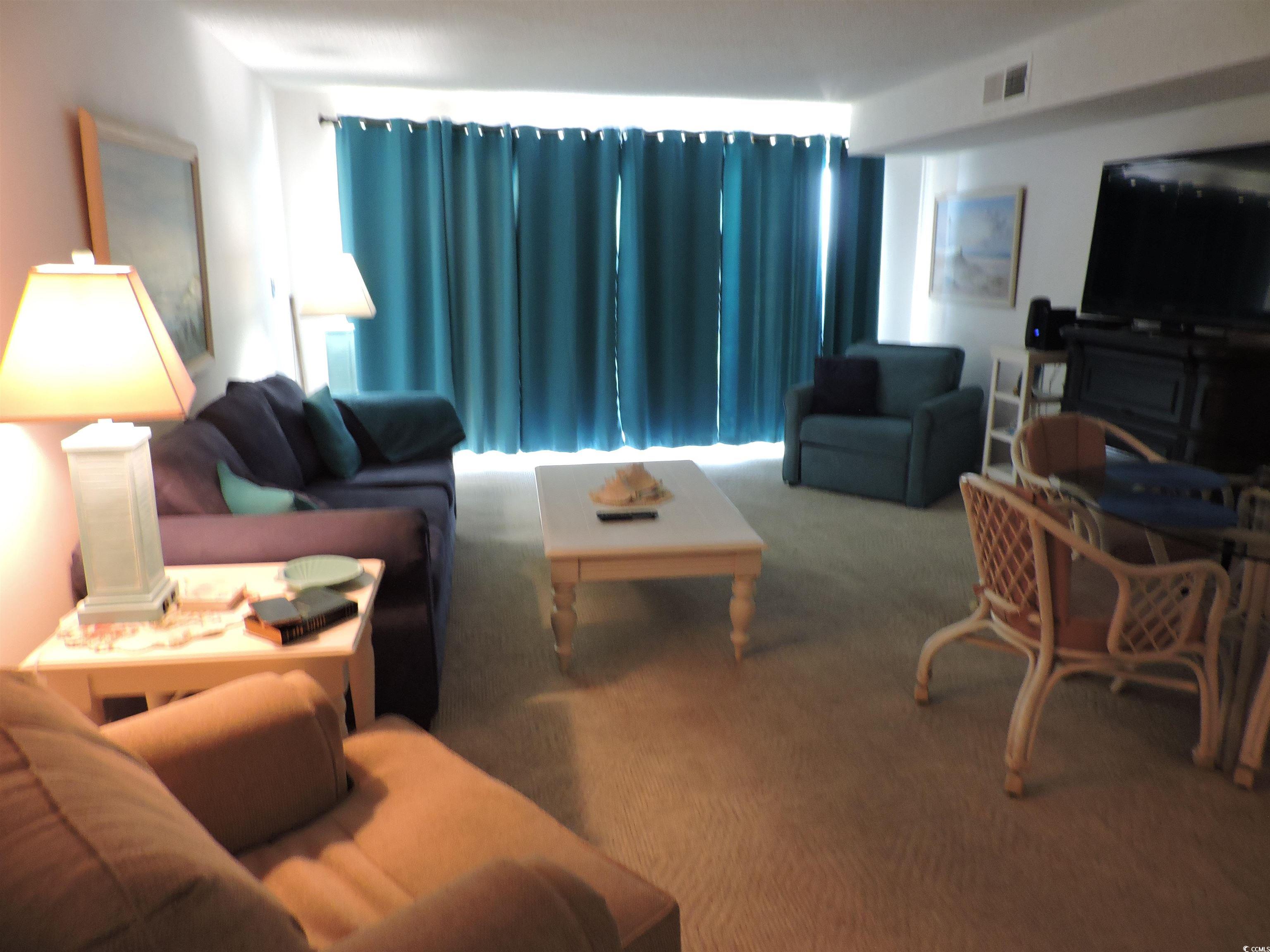 2516673 | Photo 26