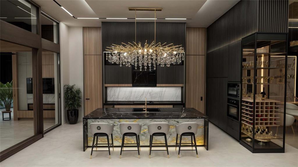 Homes for sale in Lighthouse Point, FL | 4930 Ne 28th Ave, Lighthouse Point, FL 33064 | MLS# F10513952