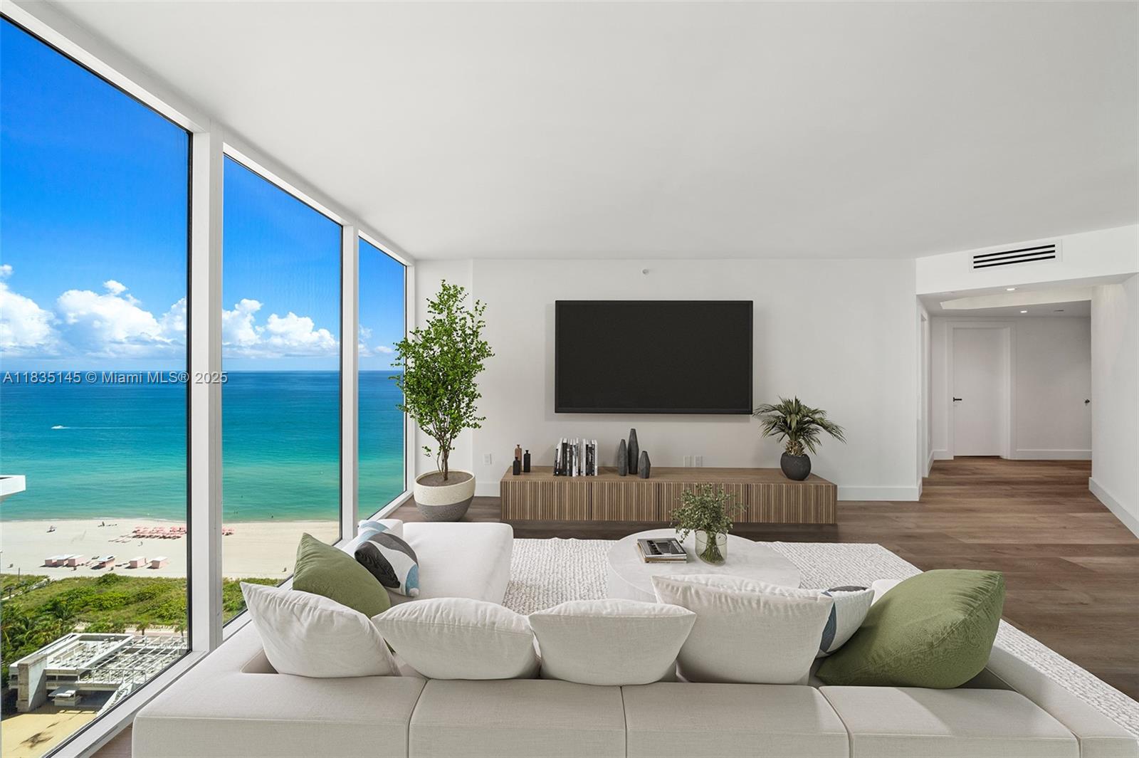 Condo for Sale in Miami Beach, FL