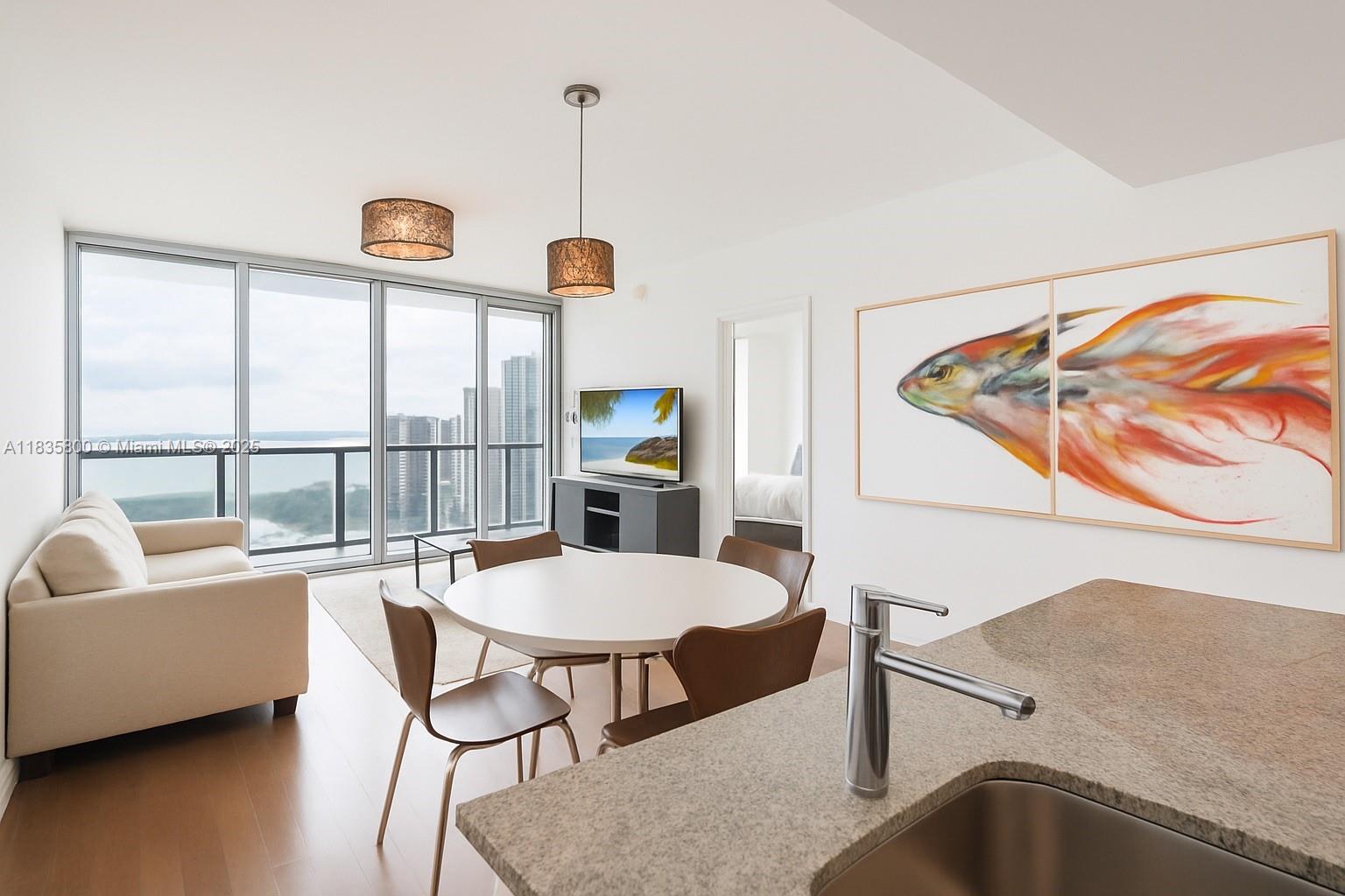 Condo for Sale in Miami, FL