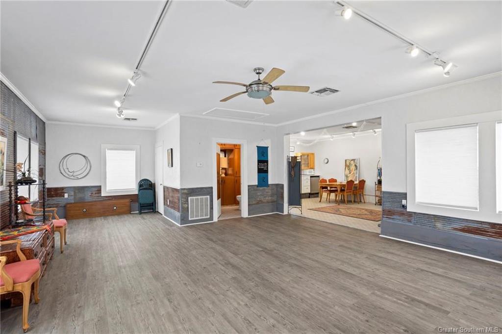 3324 Center Street — photo 4