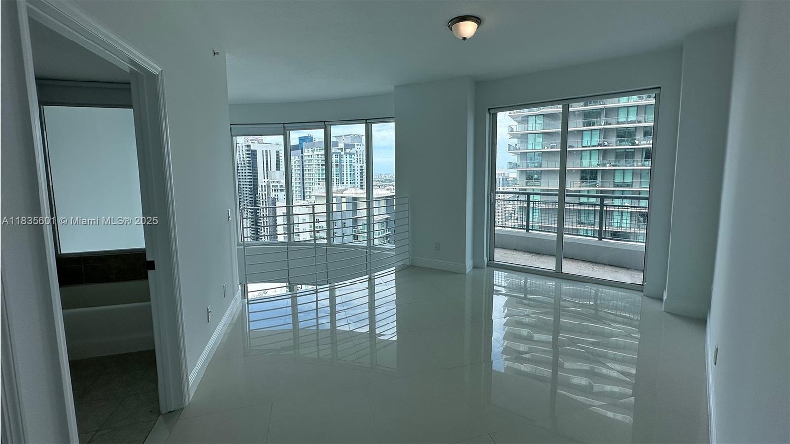 60 SW 13th St #3624, Miami FL 33130