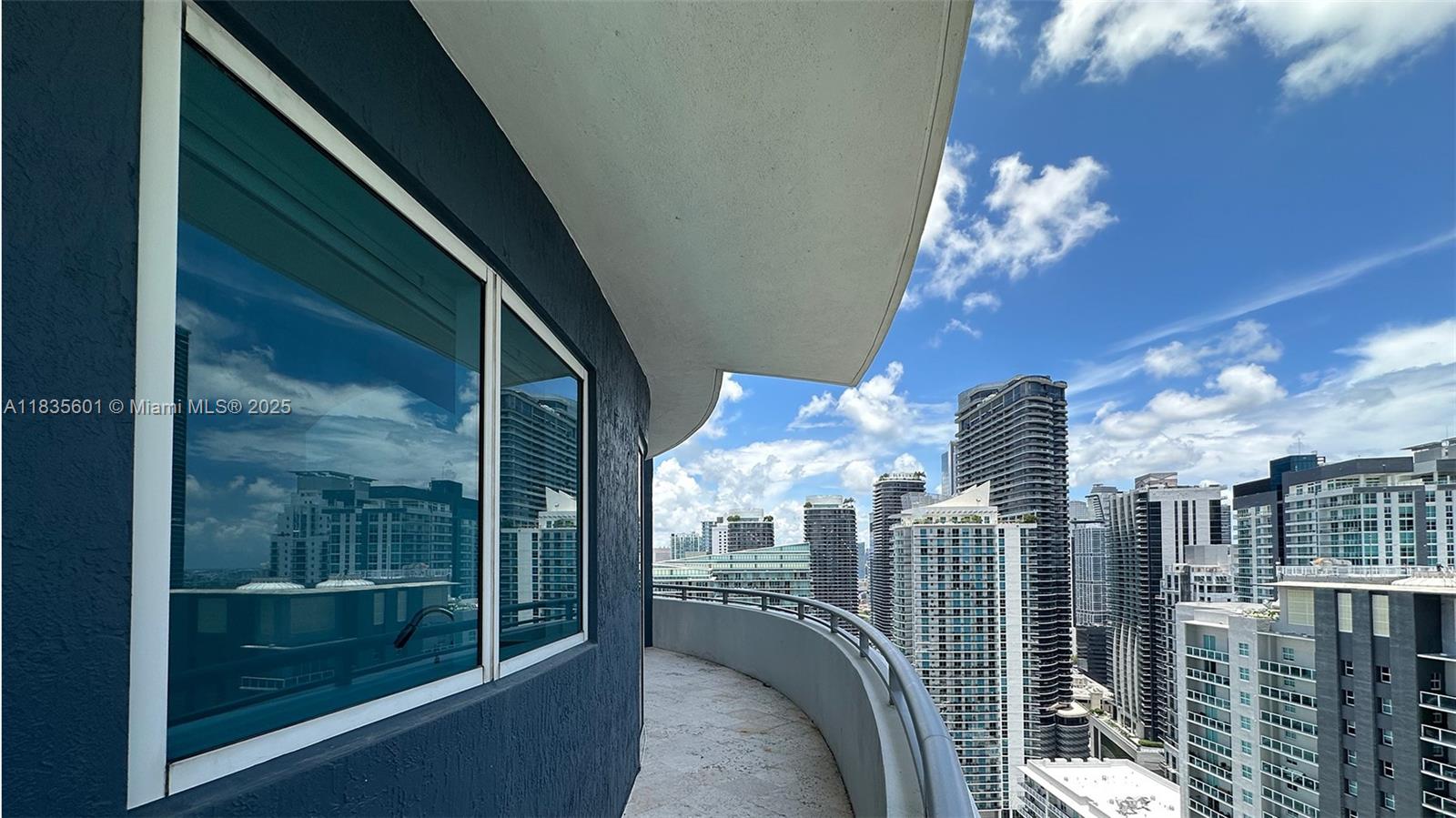 60 SW 13th St #3624, Miami FL 33130