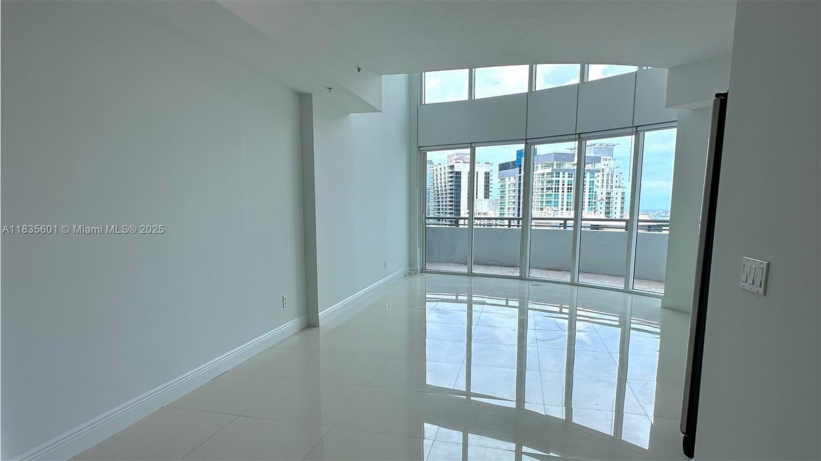 60 SW 13th St #3624, Miami FL 33130