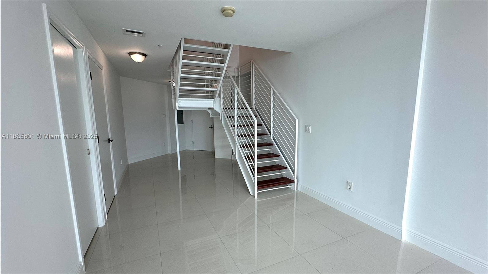 60 SW 13th St #3624, Miami FL 33130