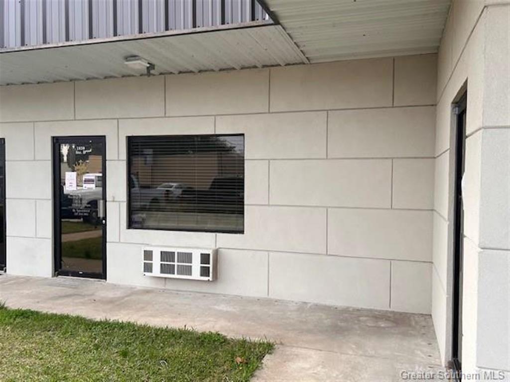 1830 RYAN Street D — photo 4