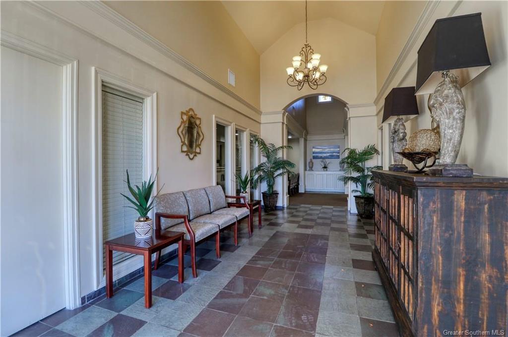 1702 Oak Park Boulevard — photo 3