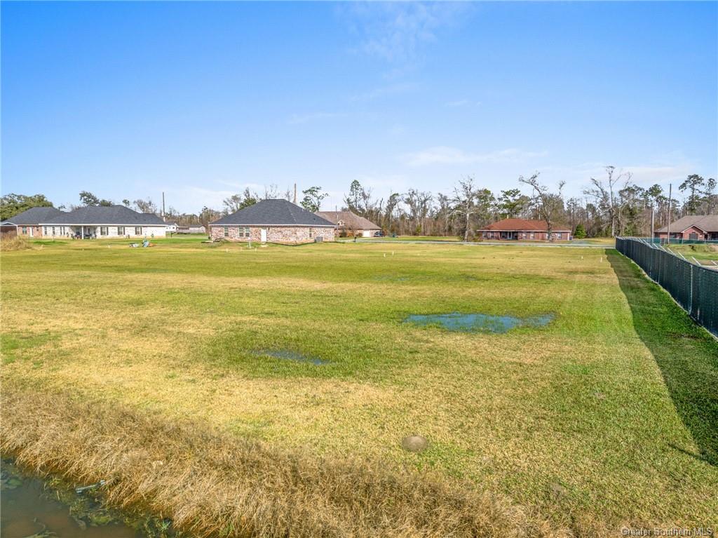 424 Deshotel Lane — photo 3