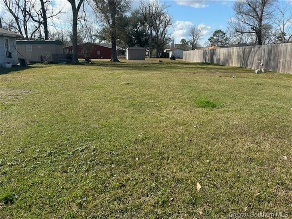 1405 Guillory Street — photo 2