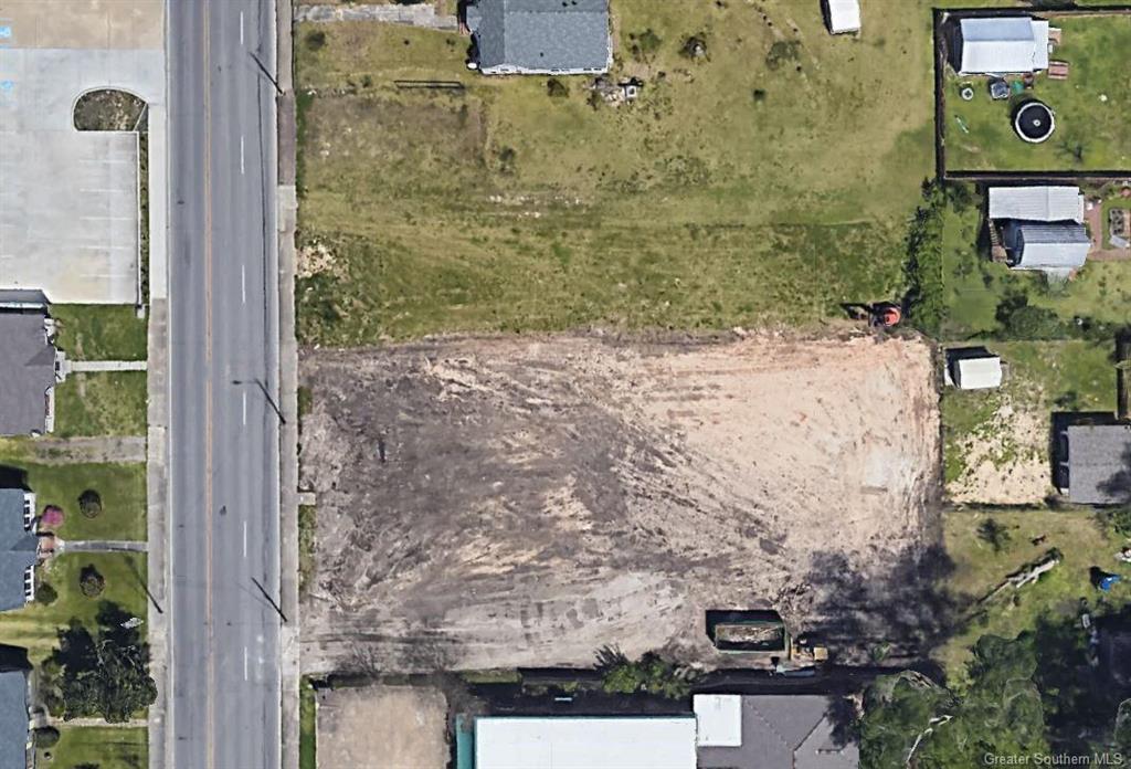 1725 Ryan Street — photo 3