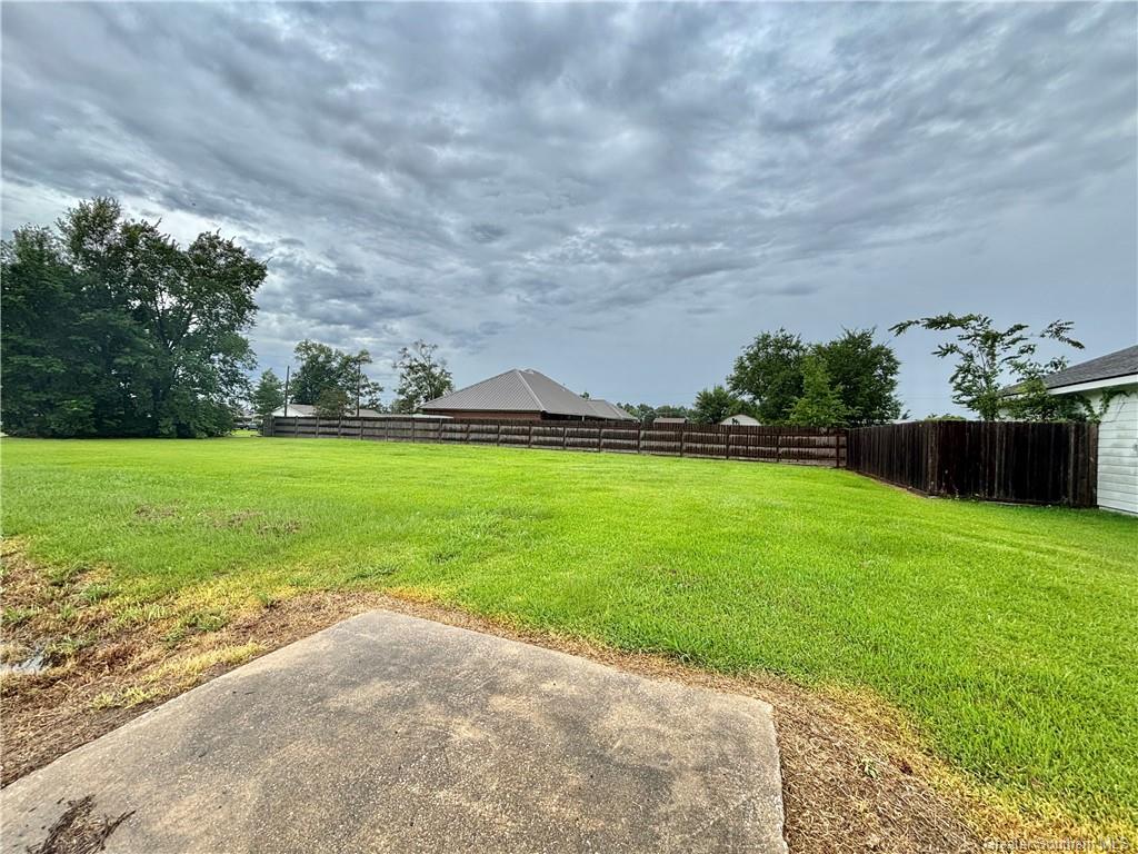 301 Davis Drive — photo 3