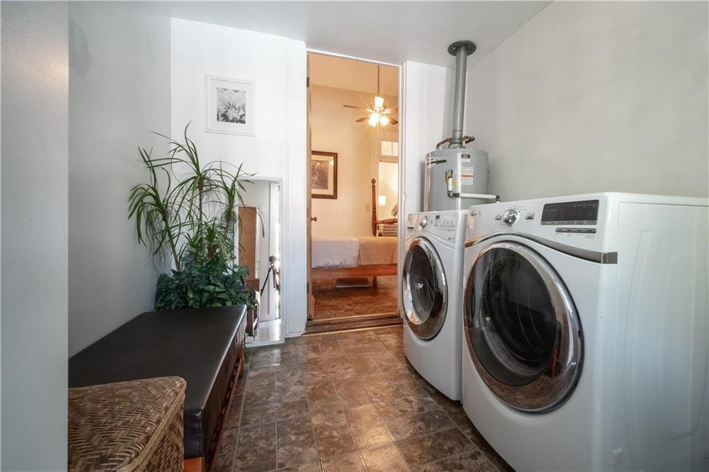 2511 Dauphine Street