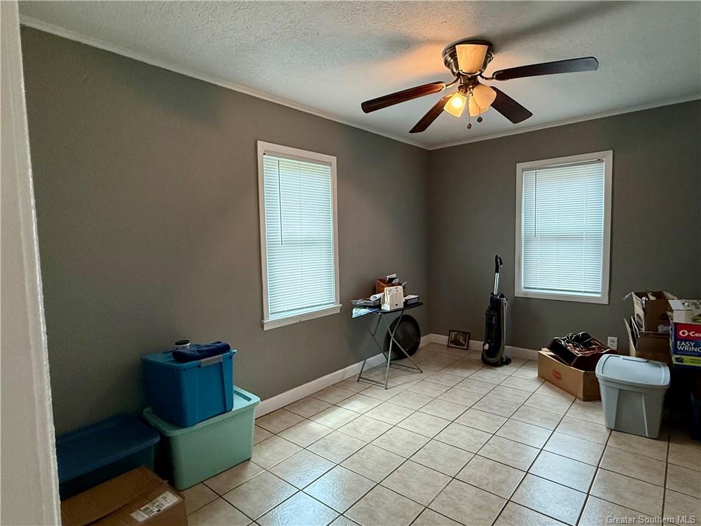 213 Evelyn Street — photo 4