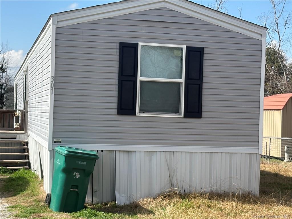 301 N Goodman Road — photo 4